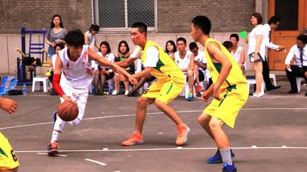 遠(yuǎn)行地產(chǎn)與天安門武警部隊(duì)聯(lián)誼活動(dòng)